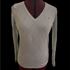 Tommy Hilfiger V Neck Sweater, lightweight. Light green. Size S/P.